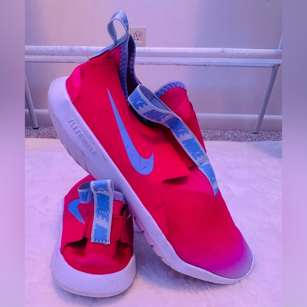 Nike flex runner for big kids